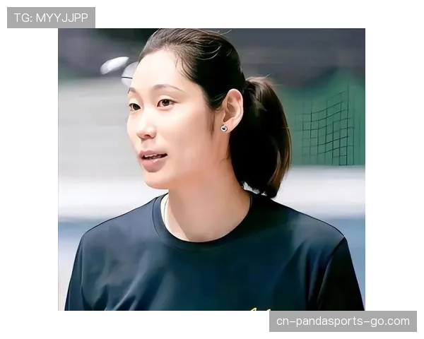 朱婷比赛结束第一件事竟然不是休息，是打开那个价比房还贵的包？