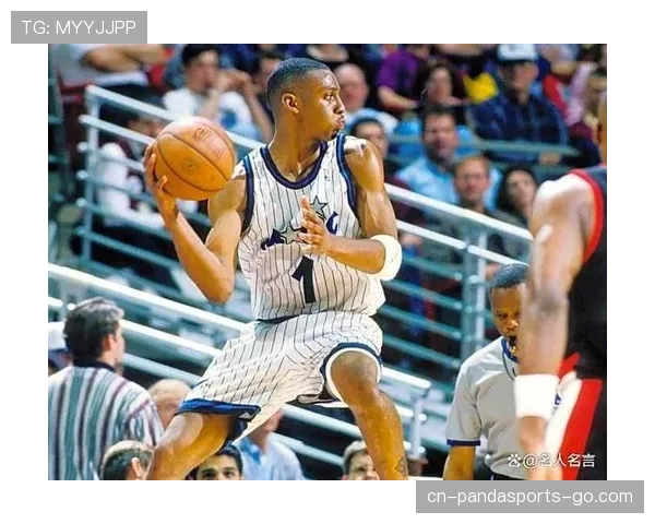 安芬尼·哈达威无球跑动拉开空间，改变球队进攻结构