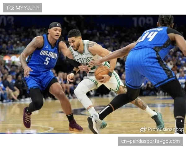 塔图姆无球跑位比布朗更能拉开空间提升投射效率