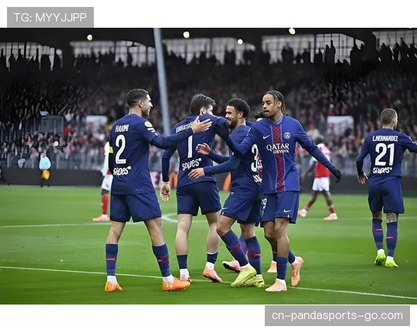 年轻化阵容之下：巴黎圣日耳曼为何难以保持稳定输出？