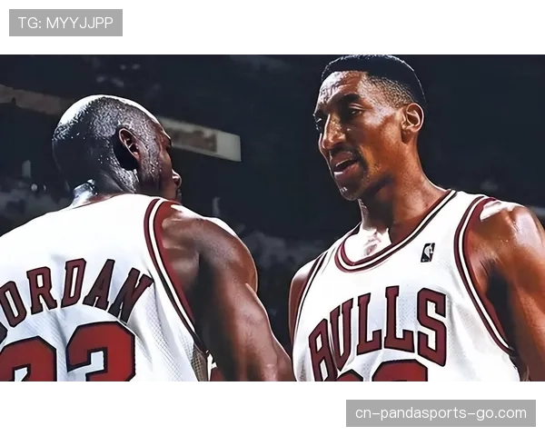 斯科蒂·皮蓬无球跑动配合乔丹提升季后赛得分效率