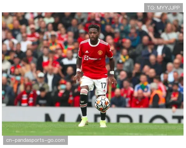 维尼修斯与萨拉赫：边路爆点分化，前者更倚重反击推进，后者转向禁区终结